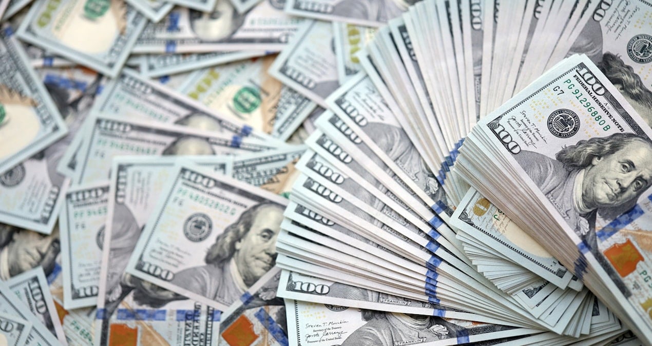 firmalarin doviz acigi 1826 milyar dolar oldu UxLer68V