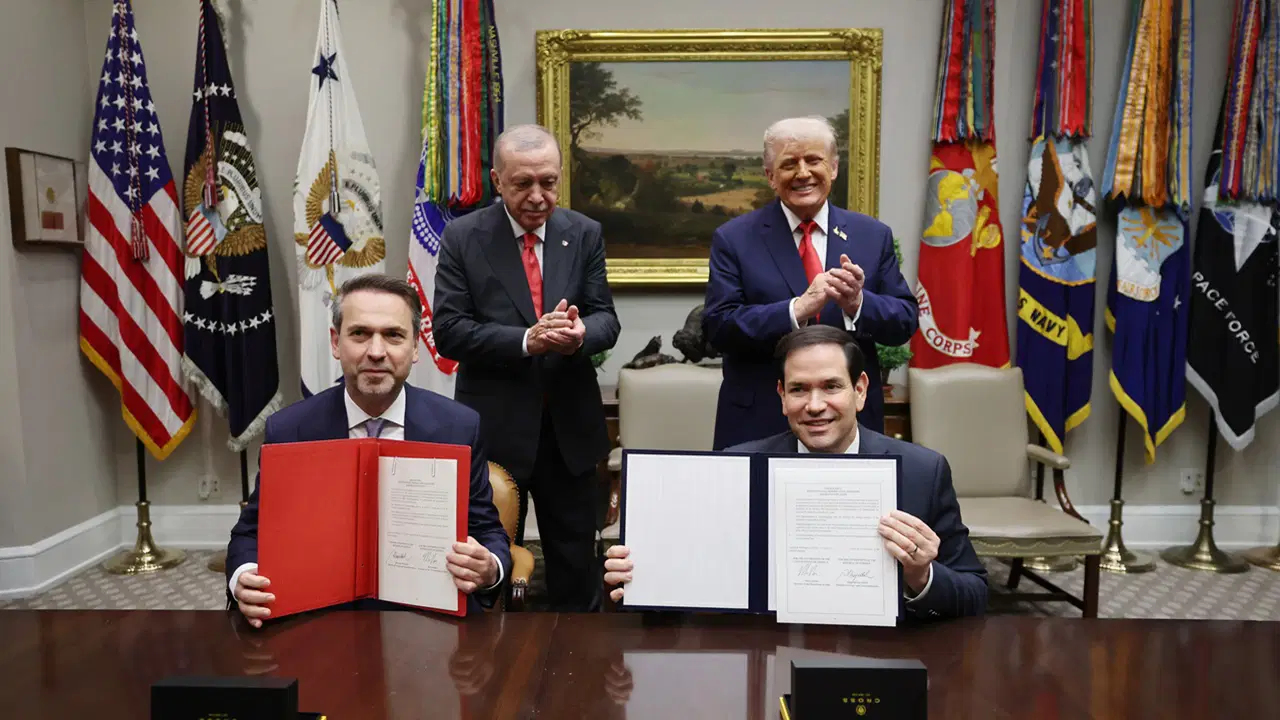 ozgur karabat erdogan mesruiyetini abd ve rusyada ariyor bedelini millet oduyor EnFHAx67