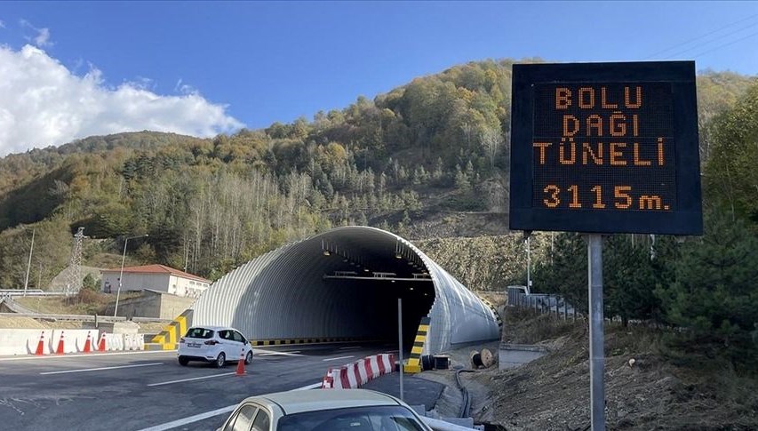 istanbul yolunu kullanacaklar dikkat bolu dagi tuneli bu saatlerde kapali olacak YGvVqbh9.jpg
