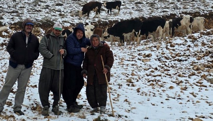 kar yaginca yaylada mahsur kalan kadini komsulari kurtardi OYLAQhhf.jpg