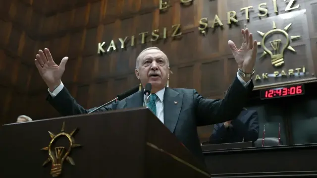 cumhurbaskani erdoganin sozleri ayakta alkislandi 23 yilda imanli ve yerli bir genclik yetistirdik wecuhI3l.webp