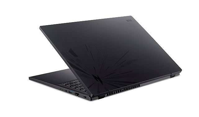 gucu hafifligi ve sikligiyla oyun ve gunluk yasam arasinda kusursuz denge acer nitro lite 16 fxEuWz2f.jpg