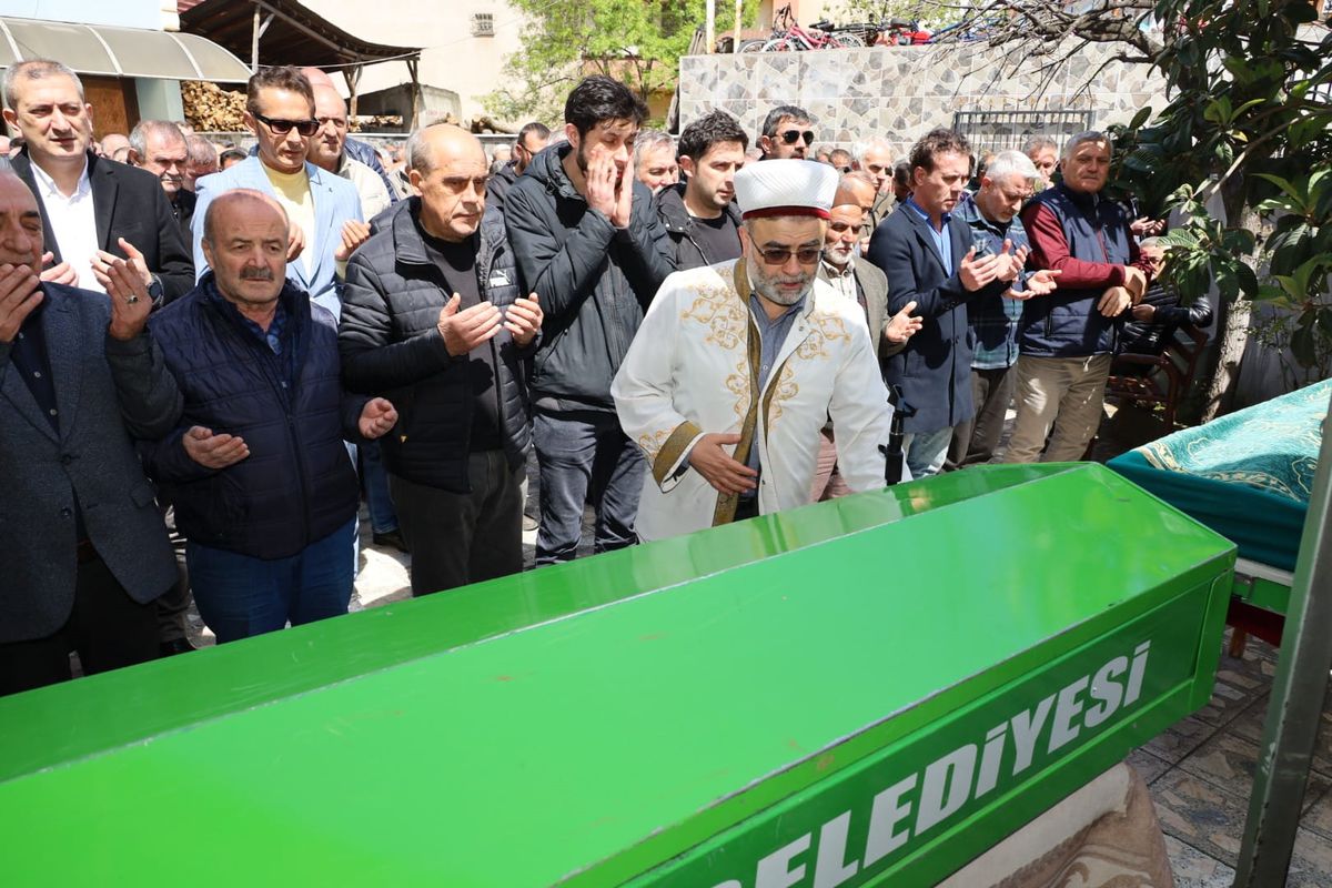 Bafra’da İki Kardeşin Hüzünlü Veda Töreni