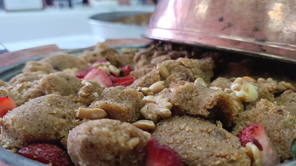 jurinin-zor-anlari-32-geleneksel-recete-tek-sofrada-XyW9K7Ez