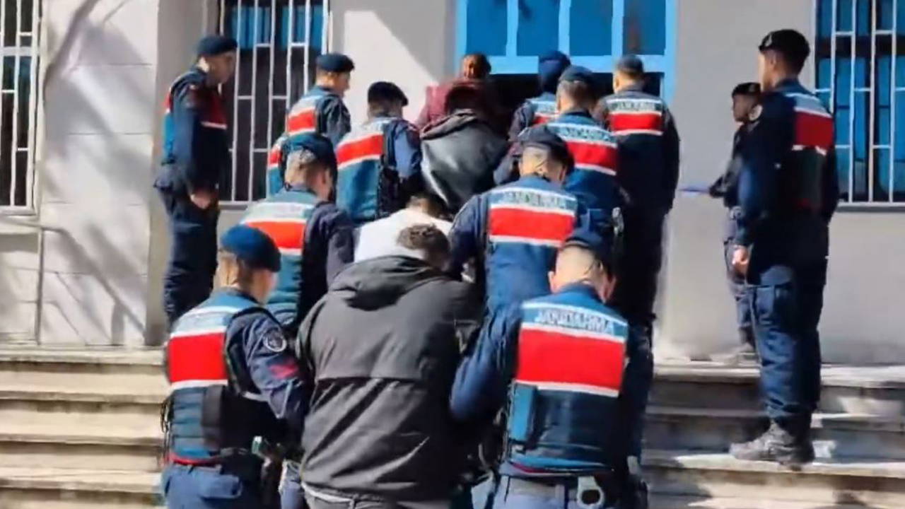 Van ve Edirne’de Uyuşturucu Operasyonu: 471 Kilo Madde Ele Geçirildi, 5 Kişi Tutuklandı