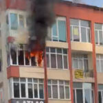 aksarayda-korkutan-yangin-apartman-dairesi-kule-dondu-iknwU9VW